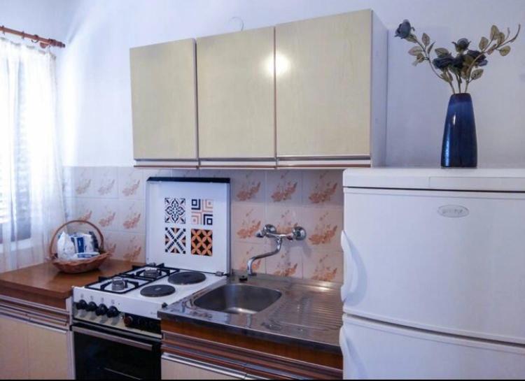 Apartmani Jovic Makarska Bagian luar foto