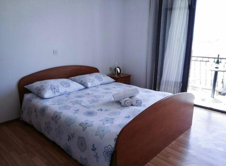 Apartmani Jovic Makarska Bagian luar foto