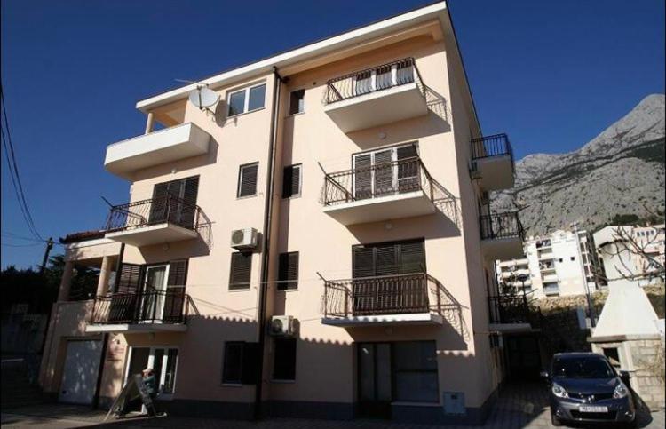 Apartmani Jovic Makarska Bagian luar foto